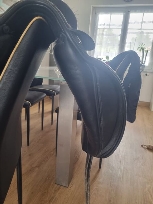 Neuwertiger Prestige Modena 17“(17,5) Dressursattel mit doubliertem Leder, Prestige  Modena, Saskia Nowottny , Siodła ujeżdżeniowe, Poppenhausen , Image 8