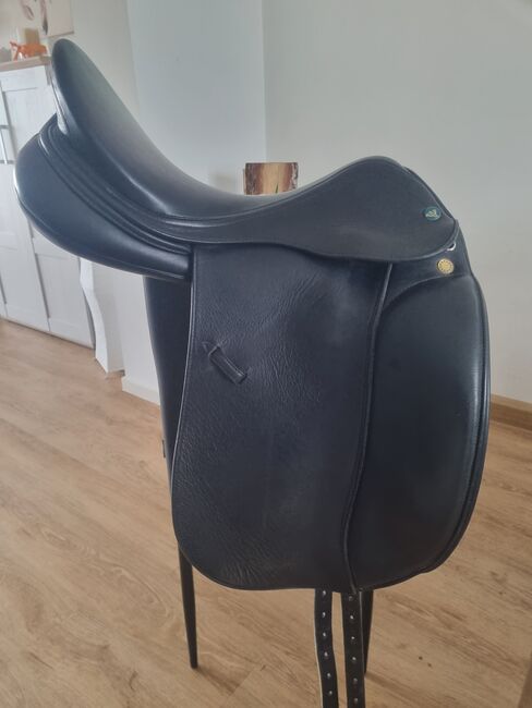 Neuwertiger Prestige Modena 17“(17,5) Dressursattel mit doubliertem Leder, Prestige  Modena, Saskia Nowottny , Siodła ujeżdżeniowe, Poppenhausen , Image 14