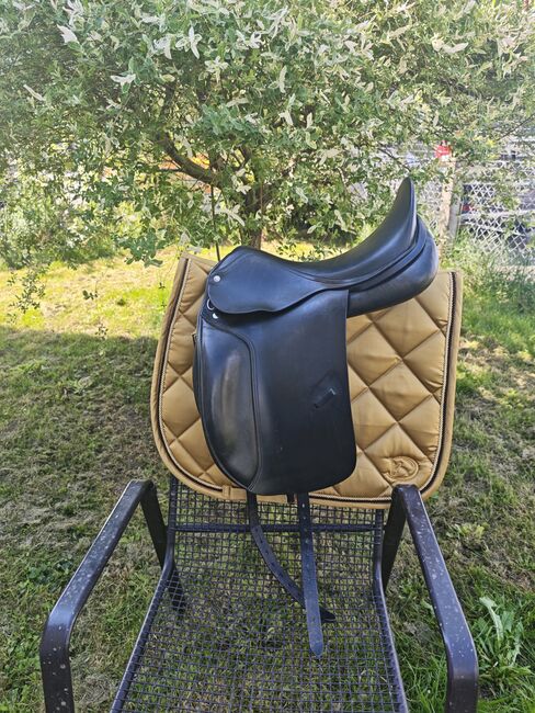 Peter Menet Dressursattel 17,5 Zoll Sattel, Peter Menet , Nadine Semrau, Siodła ujeżdżeniowe, Kreuzlingen