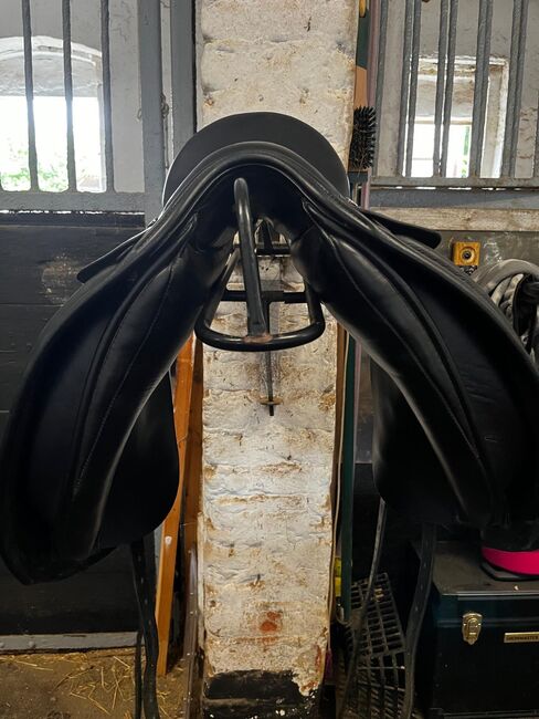 Prydi Switch GP Dressursattel – 17,5" – Medium Kopfeisen, Prydi Switch GP, Sarah K., Siodła ujeżdżeniowe, Kassel, Image 5