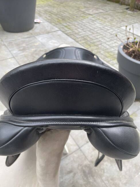 Schleese/Jes Ride Bolero dressage saddle 17 inch black, Schleese/Jes Ride Bolero, Angelique Swinkels, Siodła ujeżdżeniowe, Loenen aan de Vecht, Image 8