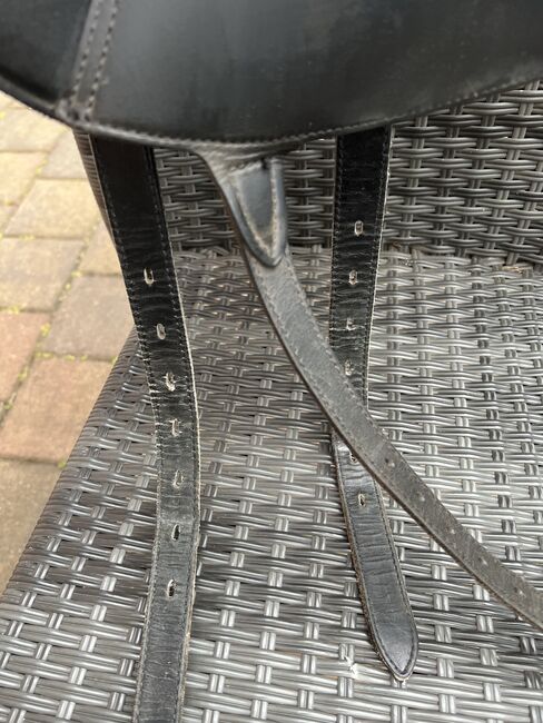 Dressursattel Wintec Isabella Werth 17,5 Zoll mit Cair, Wintec Isabella Werth , Miriam , Siodła ujeżdżeniowe, Dallgow-Döberitz, Image 3
