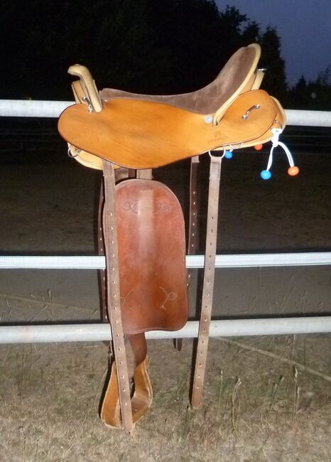 Sommer Evolution Western Wanderreitsattel 17.5 KW 34 breit cognac, Theo Sommer GmbH Evolution Western, Reitartikelbörse (Reitartikelbörse - Onlinevertrieb für Wanderreiter), Siodła rajdowe, Grevenbroich