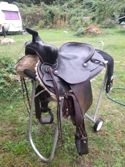 Westernsattel Winnipeg Rawhide Kanada 16 Zoll schmale Pferde, Winnipeg Rawhide, Vanessa Müller , Siodło westernowe , Salzwedel OT Eversdorf