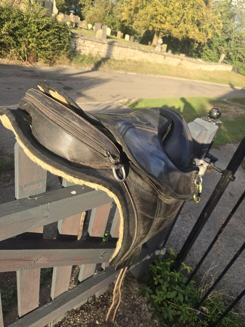 Size 2 (17-18")  barefoot treeless leather saddle, Barefoot Cheyenne , Crissy, Pozostałe siodła, Sleaford , Image 7
