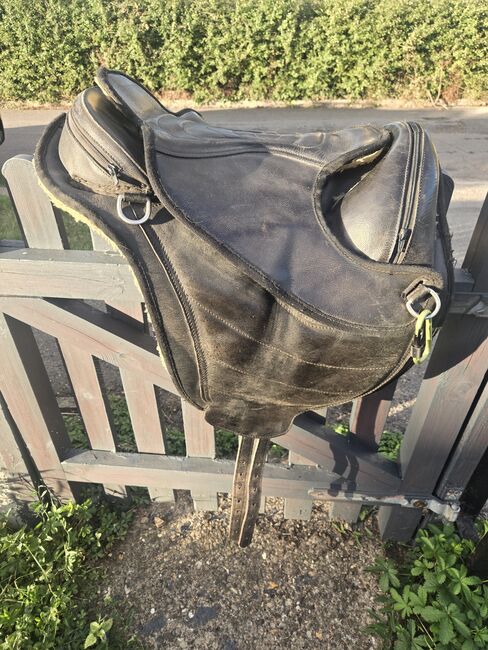 Size 2 (17-18")  barefoot treeless leather saddle, Barefoot Cheyenne , Crissy, Sonstiger Sattel, Sleaford , Abbildung 3