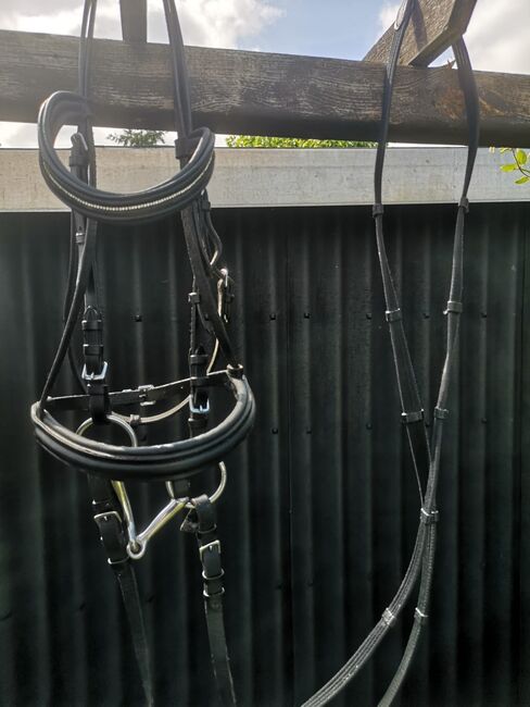 Trense Shohmaster schwarz inkl. 10er Gebissstück und Zügel, Showmaster, wuermchenpferd, Bridles & Headstalls, Neukirchen (Altmark), Image 2