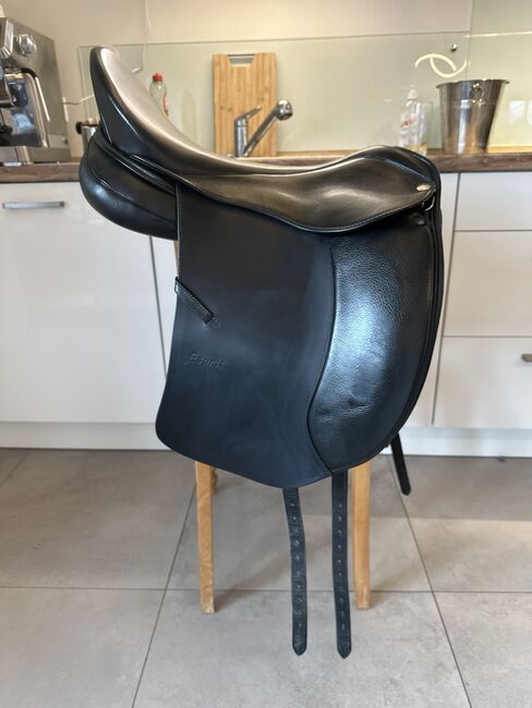 Sommer Dressursattel Esprit, Breite Kammer 18 Zoll, Sommer  Esprit , Lara Schocke, Dressage Saddle, Birkweiler 