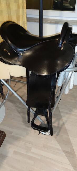 Sommer Evolution 18" Westernsteigbügel und Fender, Sommer Evolution, A. K., Endurance Saddle, Kall