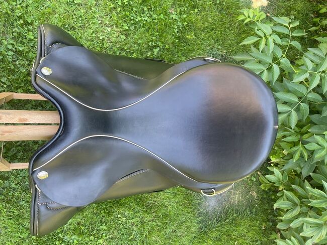 Neuwertiger Sommer "Somero" Dressursattel, Sommer Somero, Stephanie Mathis, Dressage Saddle, Oerlingen, Image 2