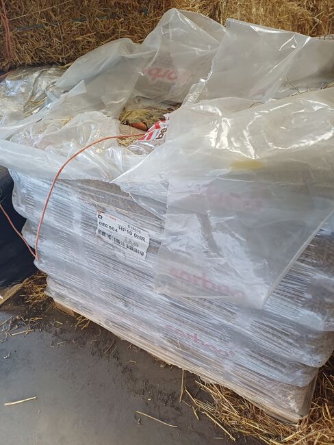 Sorbeo Wood Pellets, Sorbeo, Alexis, Hay & Straw, High Wycombe