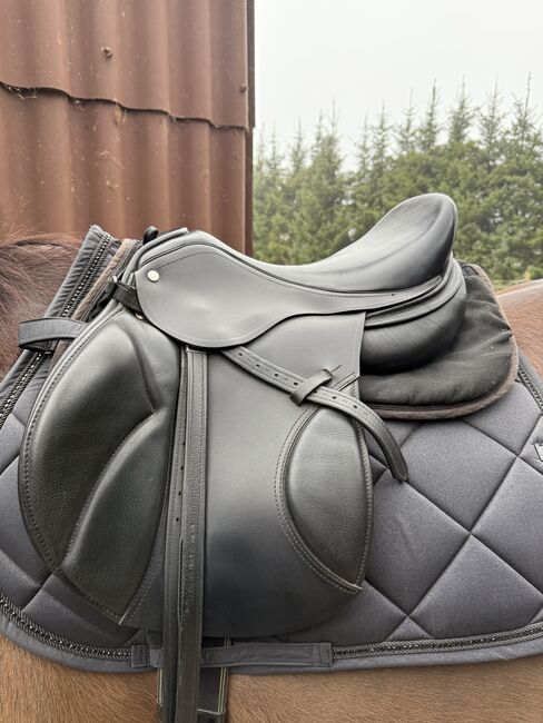 SP Basic 17 Velicea Springsattel, Velicea SP Basic , Luisa Friedrichs  , Jumping Saddle, Aurich 