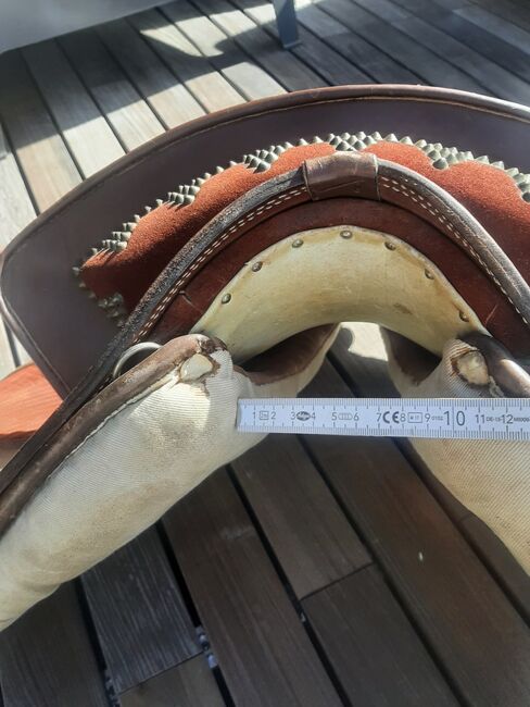 Spanisch verzierter Sattel, Al Bardilla Espanola, Jasmin Heuer, Baroque Saddle,  Hanau, Image 2