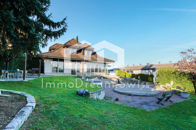 Grosszügige Landhausvilla 11.5 Zi., mit Pferdestall und 5 Garagen, Herr Mike Benz (MB Management and Consulting AG), Equestrian Properties, Reitnau