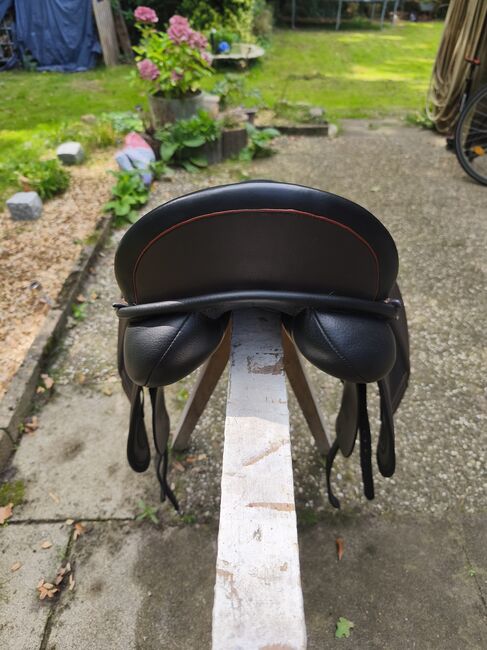 Maßsattel Ludomar Alexa 18 Zoll, Ludomar  Alexa, Sarah, Dressage Saddle, Axstedt, Image 4