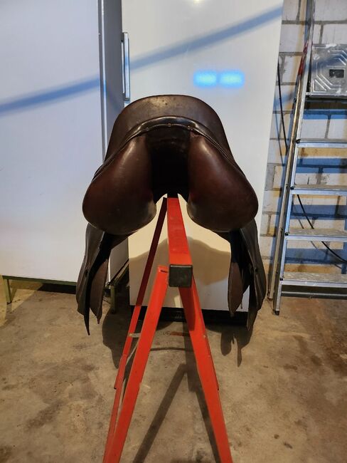 Spirig Springsattel, Spirig , Lena Sibum , Jumping Saddle, Kaisten, Image 2