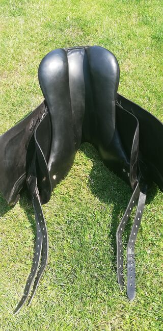 Spirig St . Gallen Dressursattel, schwarz, 17 Zoll, top Zusatnd, Spirig St. Gallen, Schweiz, Alex , Dressage Saddle, Leopoldshöhe, Image 2