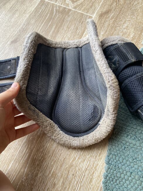 Löffelgamaschen, Eskadron , Stephanie , Tendon Boots, Graz , Image 4