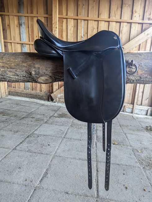 Dressursattel Spring Tree 17 Zoll, Lydia Schenkel , Dressage Saddle, Rheinbach