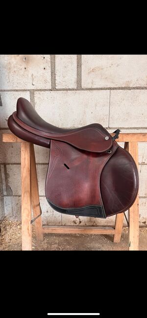 Springsattel Equiline 17Zoll, Equiline E5, Jess, Springsattel, Lachendorf