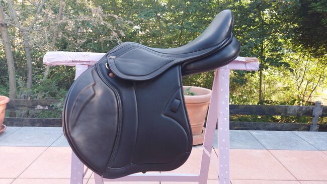 Springsattel HBC Tribute 17,5 zoll, HBC TRIBUTE, Patrizia Bludau , Springsattel, Stockstadt, Abbildung 5