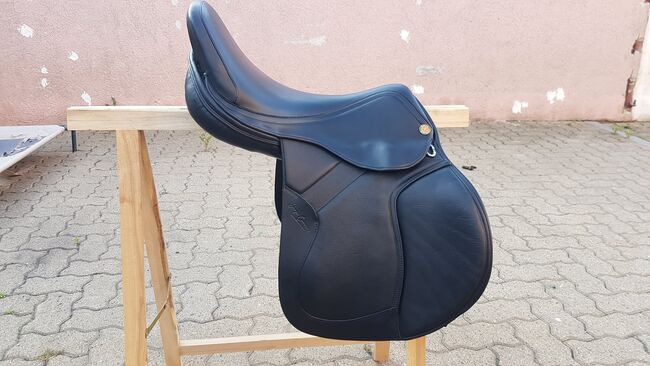 SPRINGSATTEL von Jorge Canaves 17,5 Zoll schwarz, Jorge Canaves Celebration Spring Covered, Manuela Matzke, Jumping Saddle, Wolsdorf, Image 5