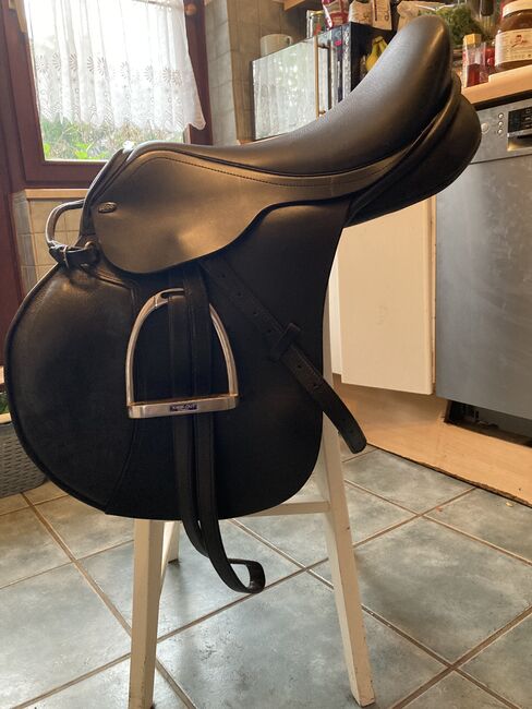 Springsattel, Busse  Toronto , Antonia Oldenburg , Jumping Saddle, Groß Grönau 