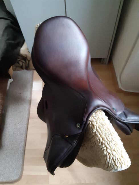 Springsattel PRESTIGE, Modell Como, 17 Zoll, KW 35, braun, PRESTIGE Como, Gaby Lais, Jumping Saddle, Malsburg-Marzell, Image 3