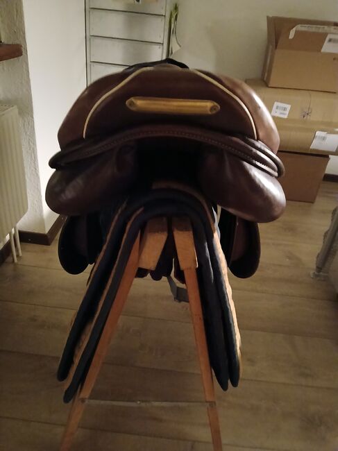 Springsattel PRESTIGE VERSAILLES 18 /schmal, PRESTIGE ITALY VERSAILLES, Priska Rolli, Jumping Saddle, Kerzers, Image 4