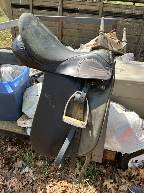 Steuben Dressage Saddle 18, Steuben  Scandica , Hanna, Dressage Saddle, Grass Lake, Image 3