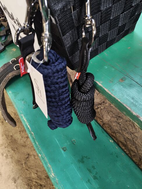 Stricke von Showmaster und East, East, Showmaster , Lena, Leads, Hütschenhausen