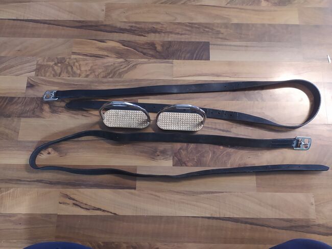 Steigbügel plus Riemen, Saskia , Saddle Accessories, Neuhausen auf den Fildern