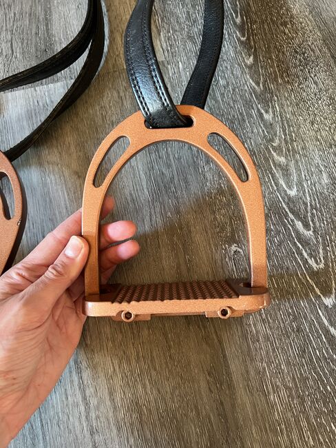 Steigbügel Set mit Steigbügelriemen und Schoner 155cm, Tanja Hochhaus , Saddle Accessories, Schwarzenberg, Image 7