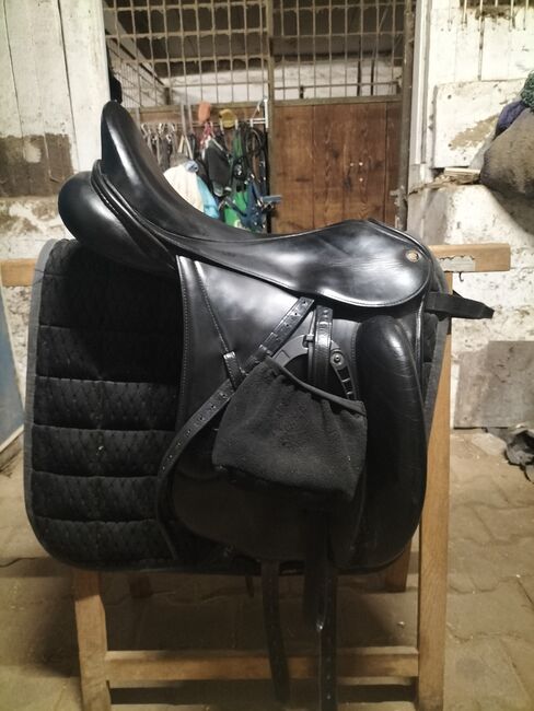 Toller Hennig Dressursattel, Hennig, Stall Dehoust, Dressage Saddle, Edingen-Neckarhausen