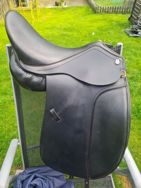 Toller Massimo Dressur Sattel 17 zoll, Massimo  Europa 2, Hertz , Dressage Saddle, Hamburg , Image 5