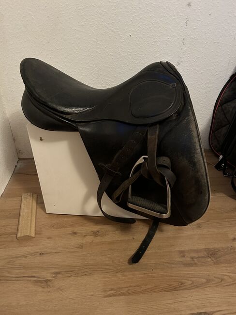 Stübben Dressur, Stübben , Gronau, Dressage Saddle, Hamburg, Image 3