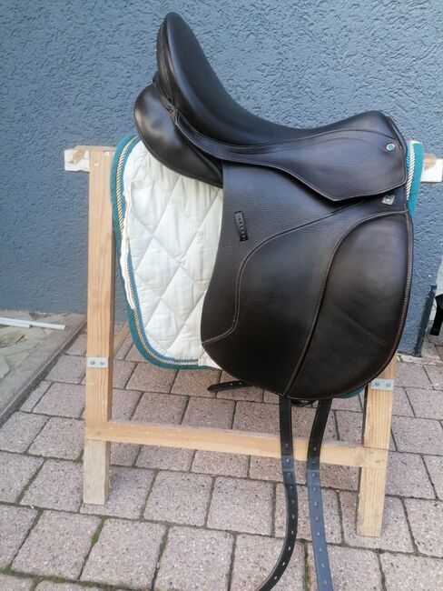 Stübben Euphoria 17" Zoll 32 Kammer Dressur braun, Stübben Euphoria, Laura, Dressage Saddle, Sinsheim, Image 12