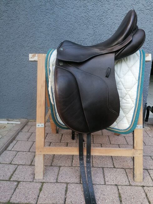 Stübben Euphoria 17" Zoll 32 Kammer Dressur braun, Stübben Euphoria, Laura, Dressage Saddle, Sinsheim