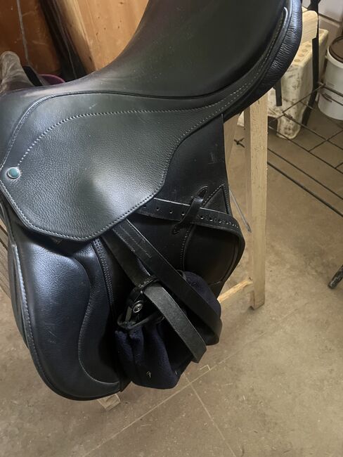 Stübben Genesis Springsattel, Stübben  Genesis, Beate, Jumping Saddle, Eggendorf im Traunkreis , Image 5