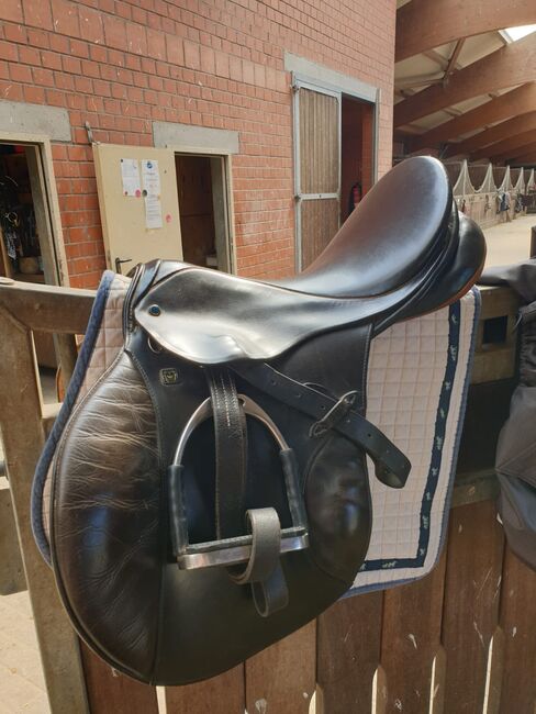 Stübben Springsattel, Modell Siegfried (inkl Zubehör), Stübben Siegfried , Michaela Menke, Jumping Saddle, Essen