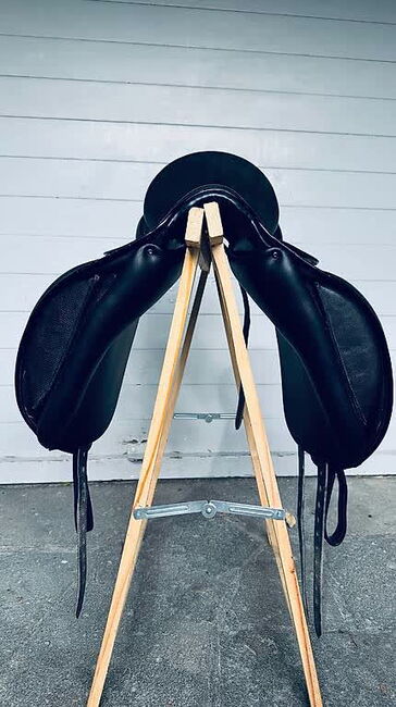Stübben Juventus Dressursattel, Ella, Dressage Saddle, Glarus, Image 3