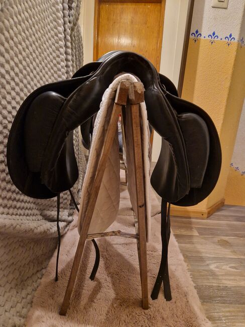 Stübben Maestoso De luxe 17 zoll, Stübben  Maestoso de luxe , Belinda, Dressage Saddle, Fürth, Image 3