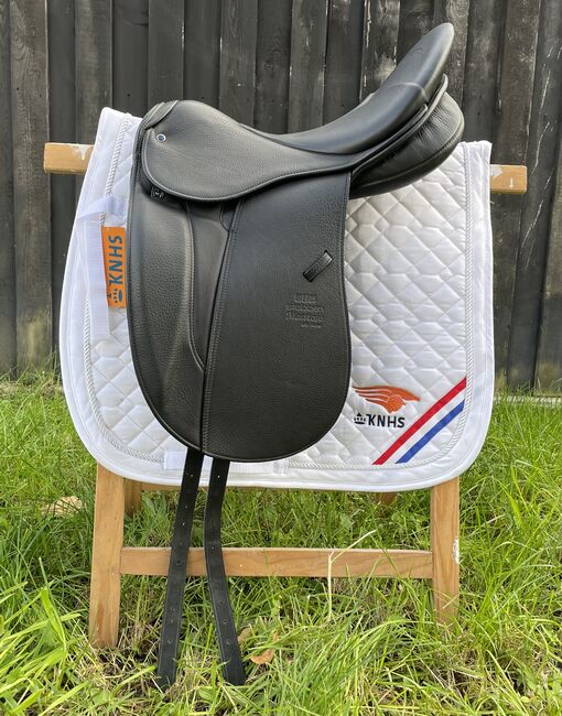 Stübben Maestoso de Luxe Biomex 18“/30 KW NEU, Stübben  Maestoso de Luxe Biomex, Evelien, Dressursattel, Straelen