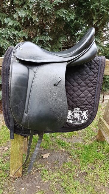 Stübben Maestoso Dressursattel, Stübben Maestoso, Plettenberg, Dressage Saddle, Niedersachsen - Lilienthal