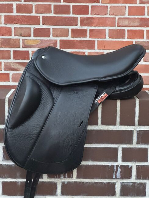 Stübben REV Sattel 17,5” – Dressur + Springen, Stübben REV Sattel, Emma Jerokowski, Dressursattel, Munster, Abbildung 2