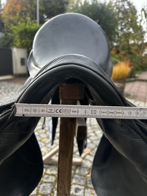 Stübben Scandica Spizial Springsattel, Stübben Scandica spezial , Magdalena Rackl, Springsattel, Petting, Abbildung 16