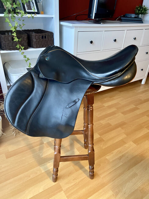 Stübben Springsattel Siegfried CS, Stübben  Siegfried CS, Celina Lukacs, Jumping Saddle, Elsterheide, Image 3
