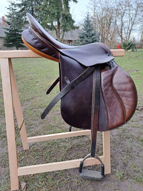 Stübben Siegfried Springsattel 17 Zoll, Stübben Siegfried, JE, Jumping Saddle, Madlitz-Wilmersdorf Wilmersdorf, Image 3