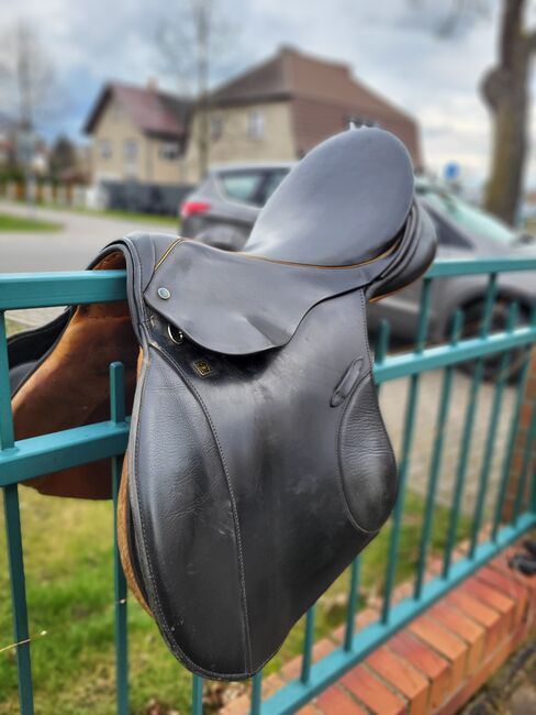 Stübben Siegfried Springsattel, Stübben, Lilly Schönberg , Jumping Saddle, Berlin 