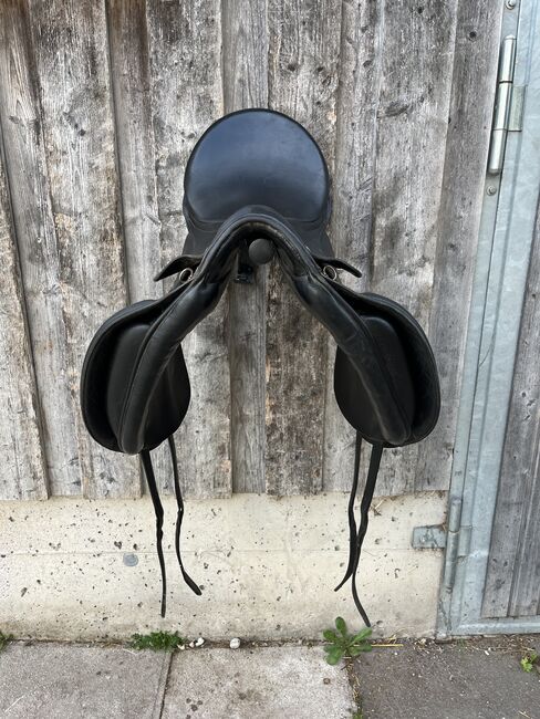 Stübben Tristan 17,5 Zoll 31 Kammerweite, Stübben Tristan, Emelie Eckhart, Dressage Saddle, Grünau im Almtal, Image 6